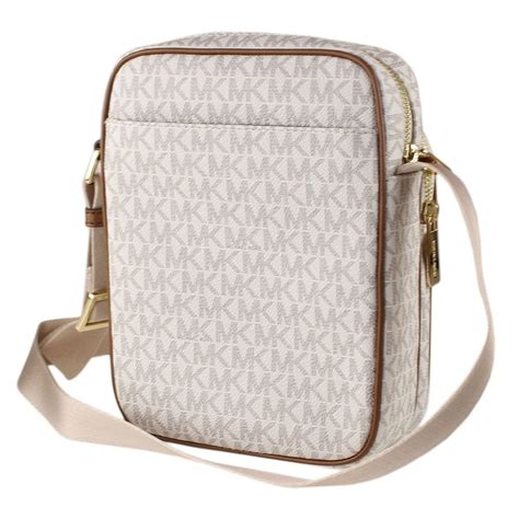 michael kors vanilla flight bag crossbody|Jet Set Travel Medium Logo Crossbody Bag .